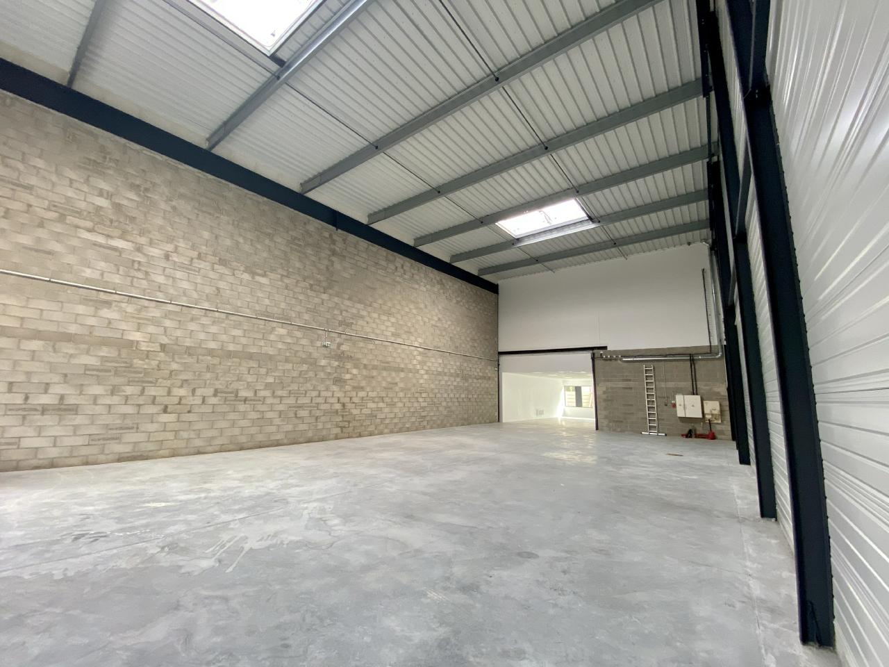 Local d'activité Saint-Pierre-du-Perray 791m² Location local d'activité Saint-Pierre-du-Perray Essonne OLACT2421106 2